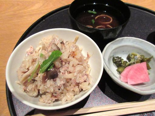 150923-214秋刀魚土鍋ご飯(S)